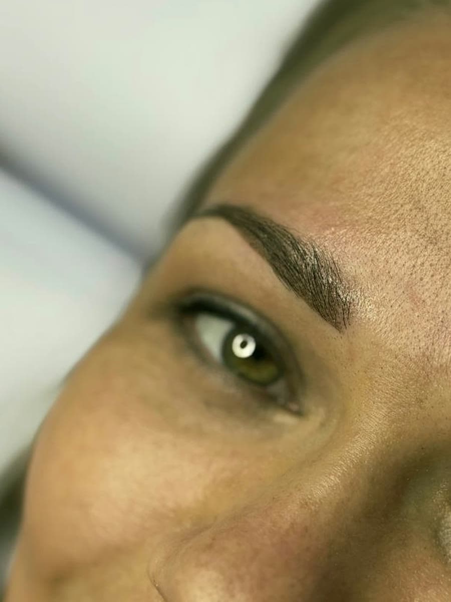 Permanent Make-up — Frisch pigmentiert